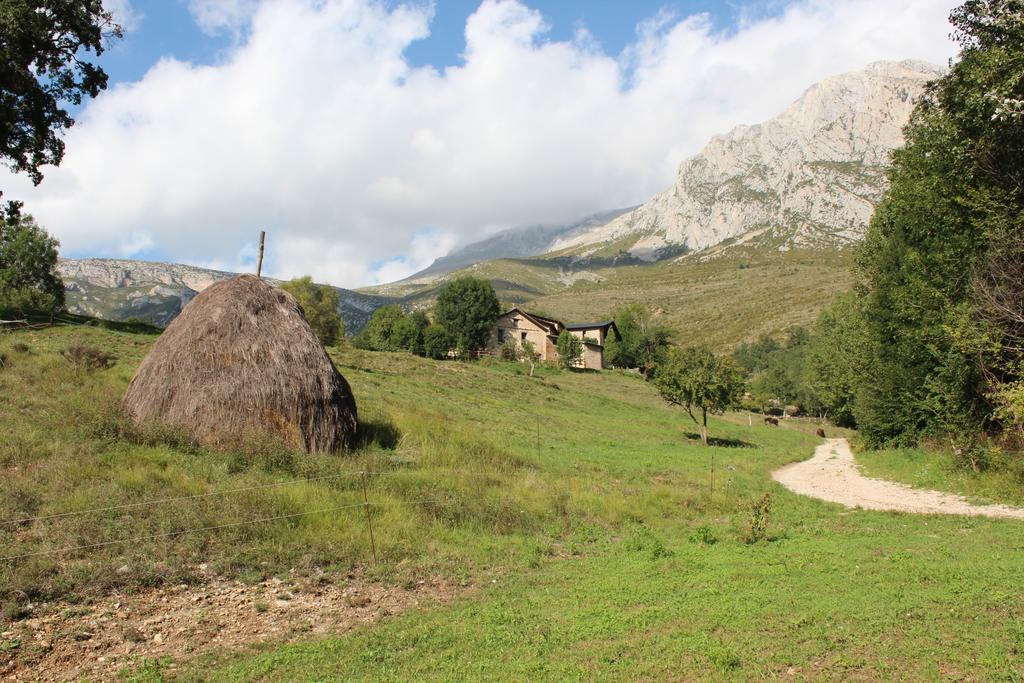 Albergue Casa Fumenal Padarniu Exteriör bild